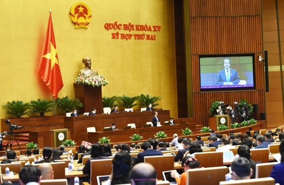 Sách giáo khoa và nỗi lo của người lao động