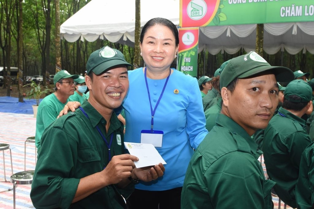 Công đoàn Cao su Việt Nam tập trung nguồn lực chăm lo cho đoàn viên, lao động nghèo