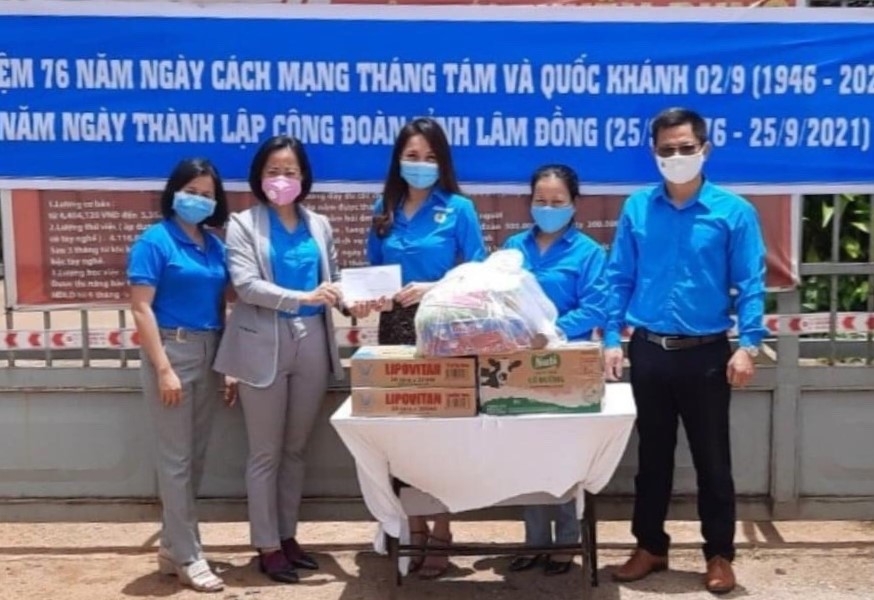 Nữ cán bộ công đoàn “nghe công nhân nói – nói công nhân hiểu”