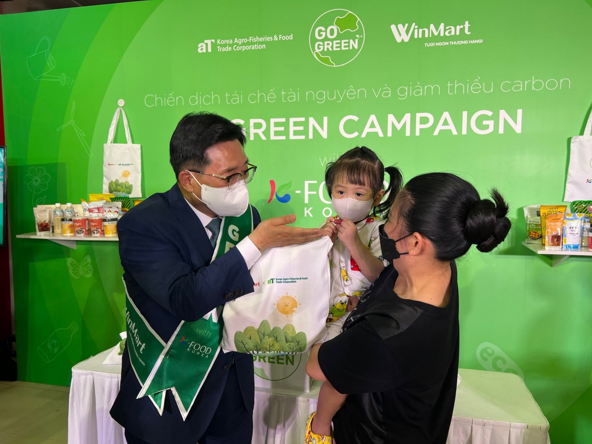 WinMart, WinMart+ tăng cường các chương trình kích cầu mua sắm