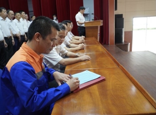 Yêu cầu NLĐ tự hỏi, trả lời 3 câu hỏi an toàn trước khi vào làm việc