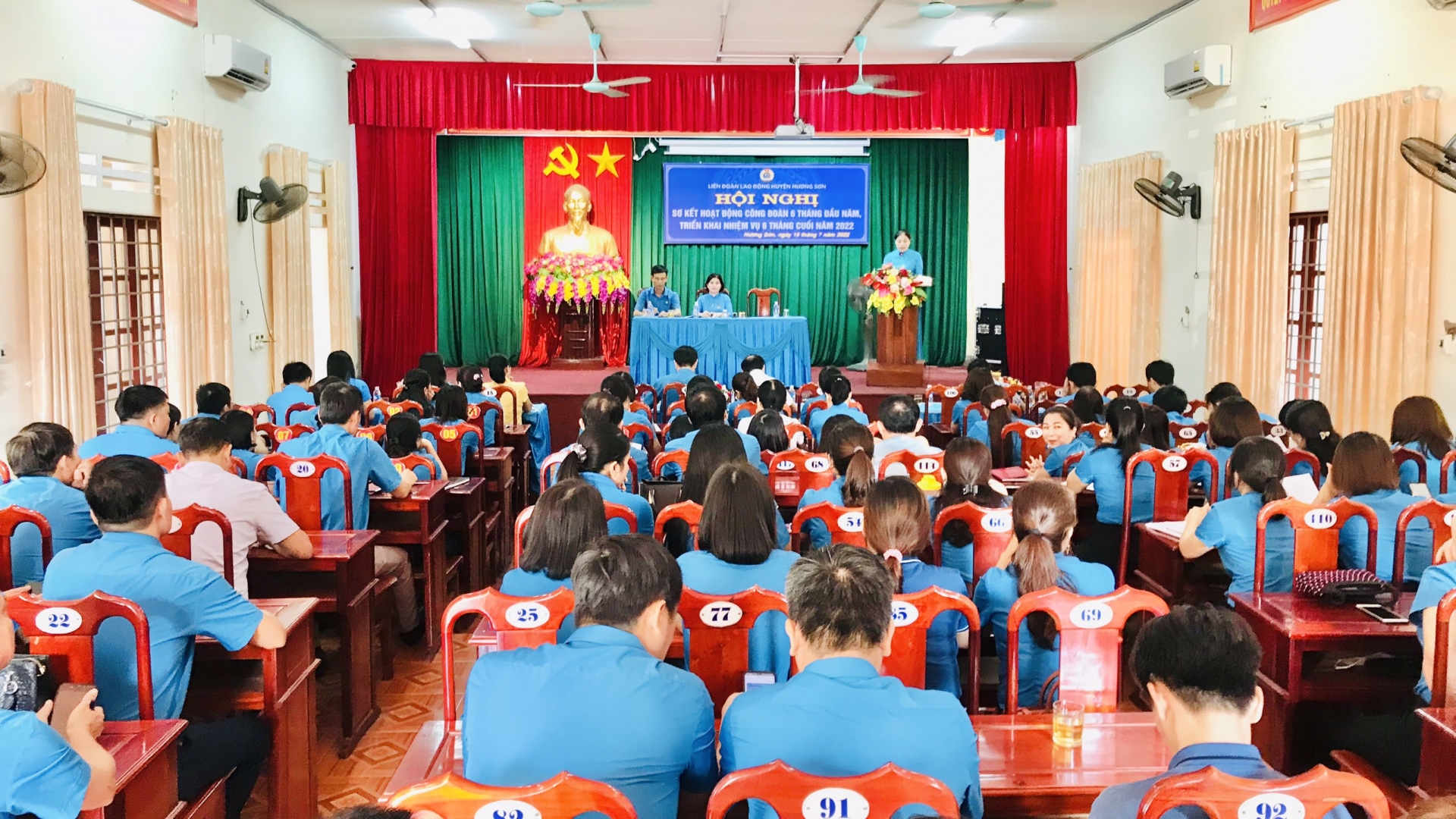 LĐLĐ huyện Hương Sơn xuất sắc trong tổ chức Tháng Công nhân, Tết Sum vầy
