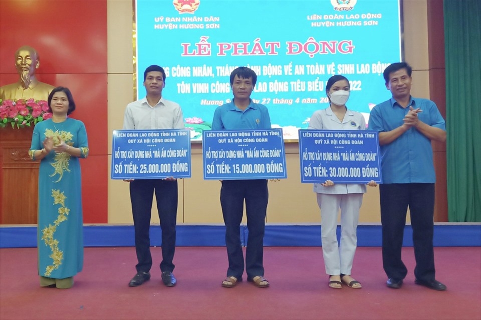 LĐLĐ huyện Hương Sơn xuất sắc trong tổ chức Tháng Công nhân, Tết Sum vầy