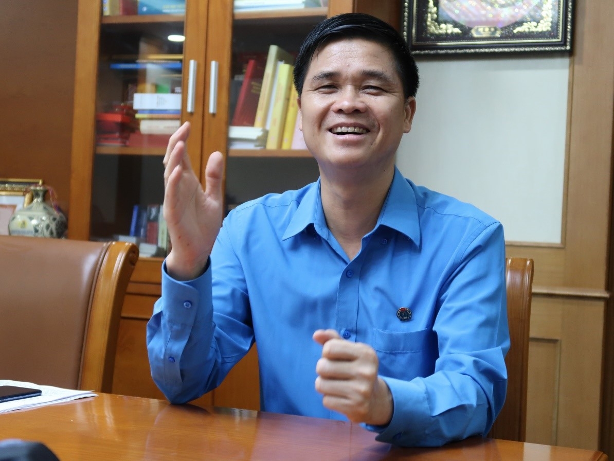 Công nhân Việt Nam khẳng định tinh thần “Tiên phong, sáng tạo, trách nhiệm, an toàn, thích ứng” Công nhân Việt Nam khẳng định “Tiên phong, sáng tạo, trách nhiệm, an toàn, thích ứng”