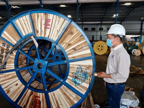 Doanh nghiệp khuyến khích người lao động phát huy sáng kiến Doanh nghiệp khuyến khích người lao động phát huy sáng kiến