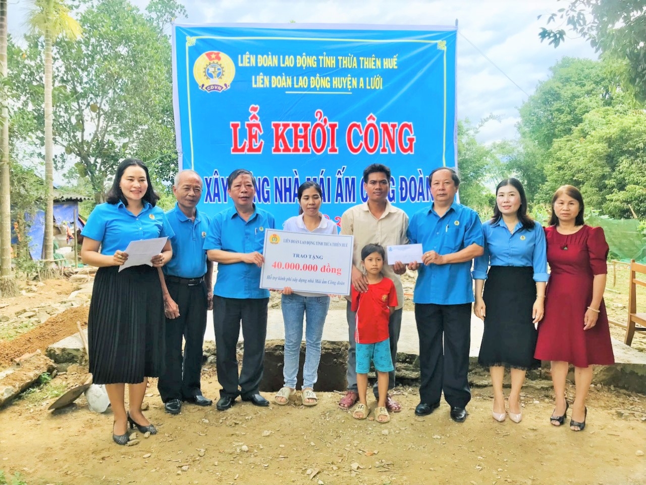 Công đoàn A Lưới nỗ lực 