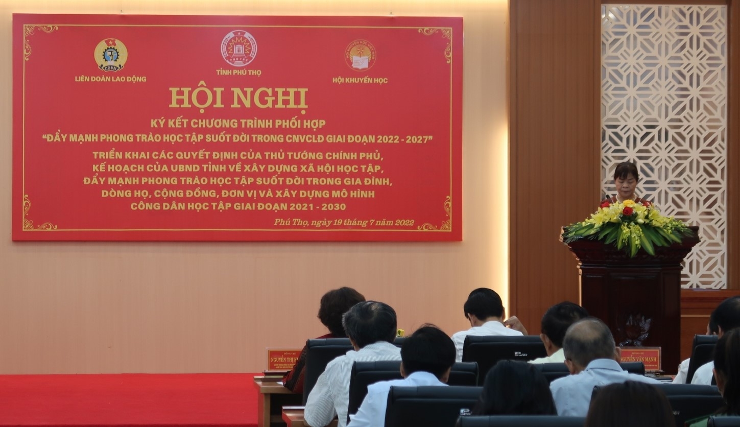 LĐLĐ Phú Thọ: Mỗi đơn vị là một đơn vị học tập LĐLĐ Phú Thọ: Mỗi đơn vị là một đơn vị học tập