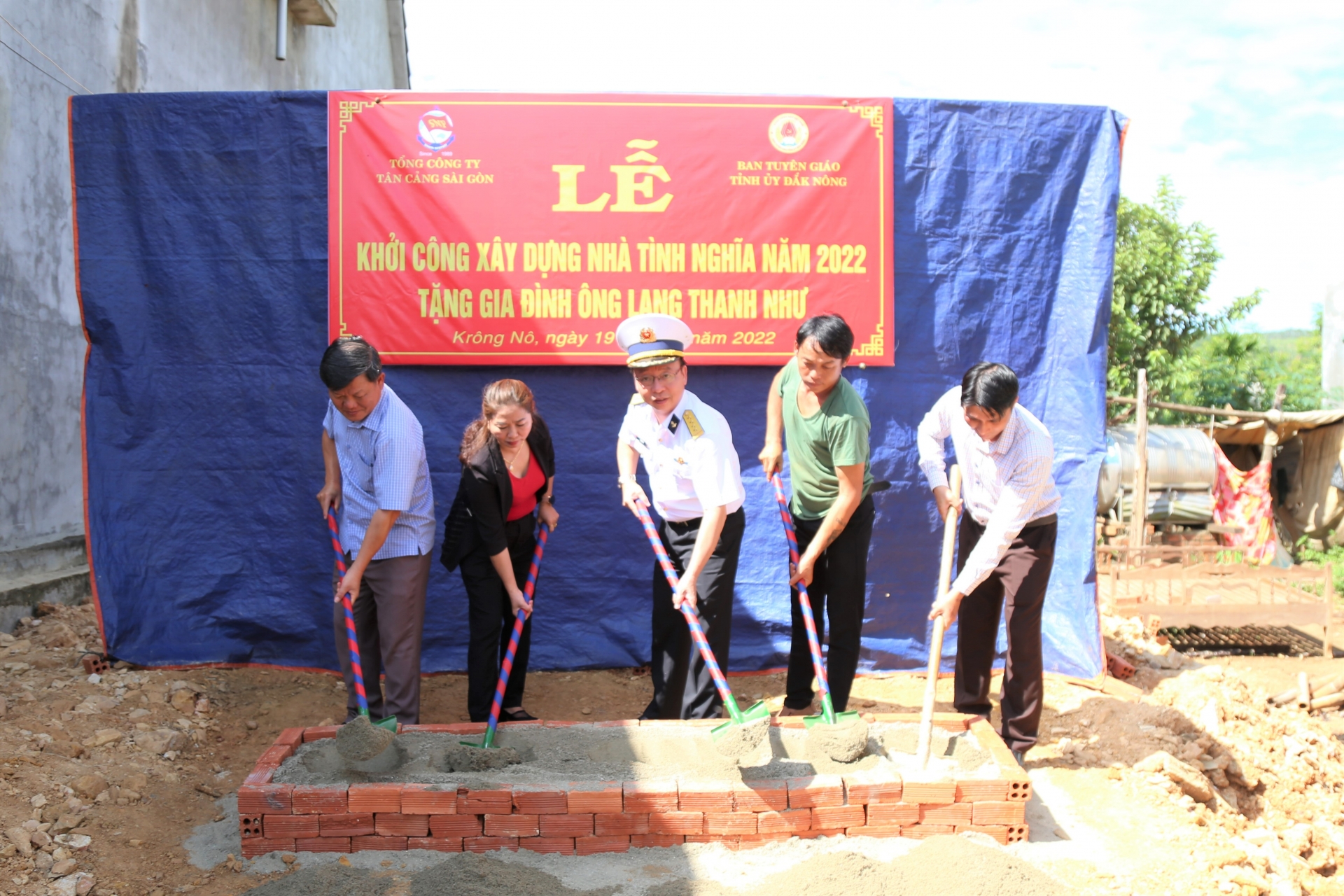 NLĐ Tân Cảng Sài Gòn ghi nhớ công lao của các anh hùng liệt sĩ