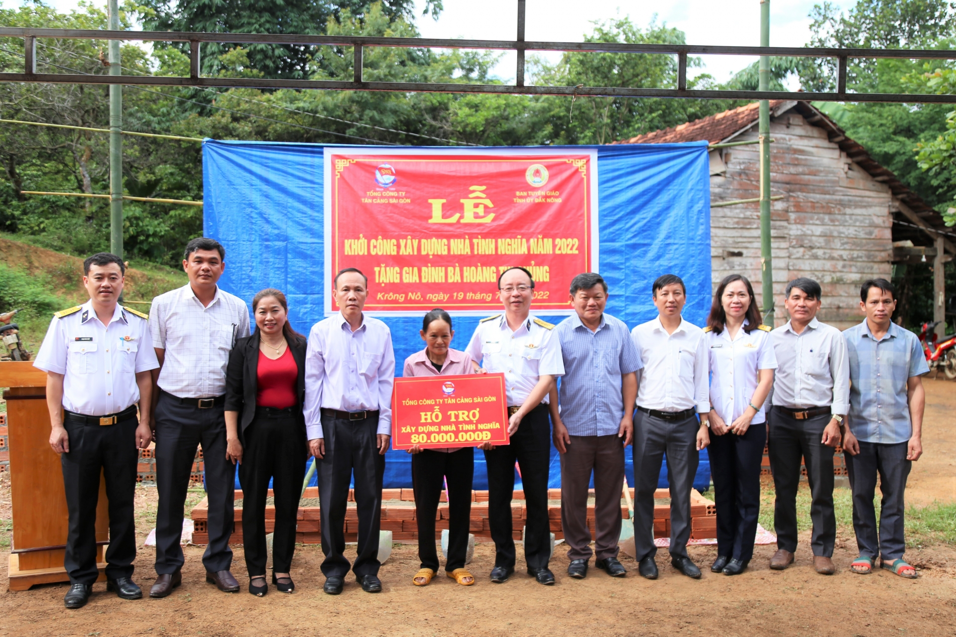 NLĐ Tân Cảng Sài Gòn ghi nhớ công lao của các anh hùng liệt sĩ
