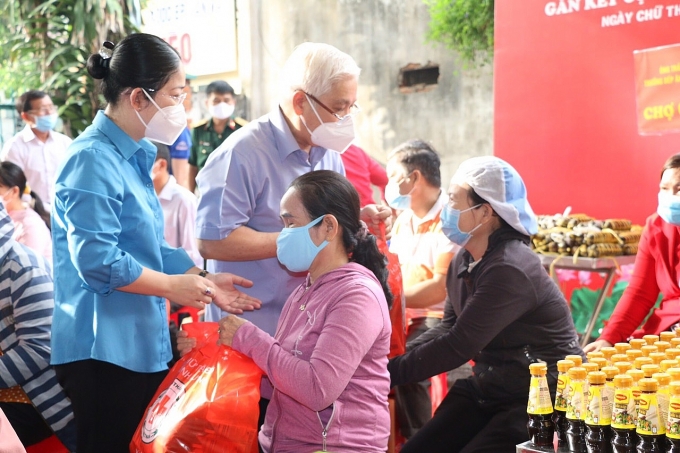 Công đoàn tỉnh Bình Dương chăm lo việc làm, đời sống cho người lao động