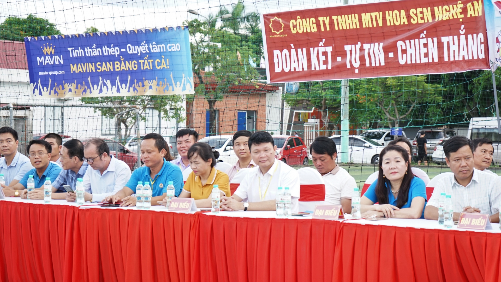 Khai mạc giải bóng đá Khu kinh tế Đông Nam Nghệ An