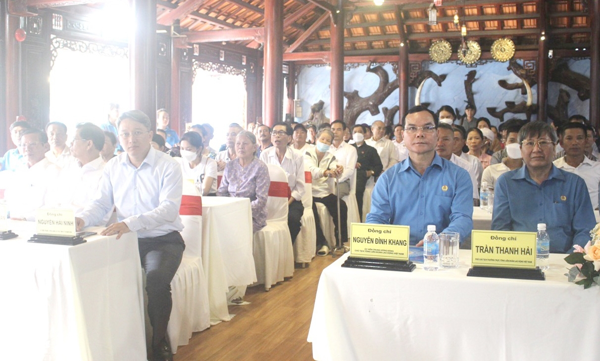 Tổng LĐLĐ Việt Nam tưởng niệm, tri ân 64 liệt sĩ Gạc Ma