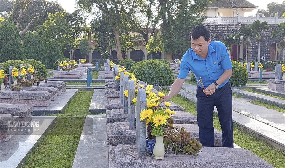 Tổng LĐLĐ Việt Nam tri ân các anh hùng, liệt sĩ tại tỉnh Điện Biên Tổng LĐLĐ Việt Nam tri ân các anh hùng, liệt sĩ tại tỉnh Điện Biên