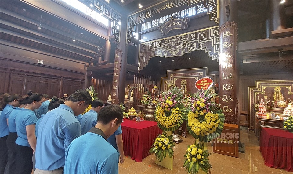 Tổng LĐLĐ Việt Nam tri ân các anh hùng, liệt sĩ tại tỉnh Điện Biên Tổng LĐLĐ Việt Nam tri ân các anh hùng, liệt sĩ tại tỉnh Điện Biên