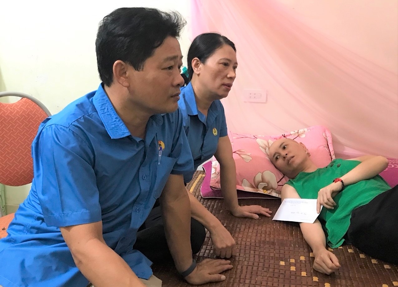 Quỹ Xã hội Công đoàn kịp thời giúp đỡ đoàn viên có hoàn cảnh khó khăn Quỹ Xã hội Công đoàn kịp thời giúp đỡ đoàn viên có hoàn cảnh khó khăn