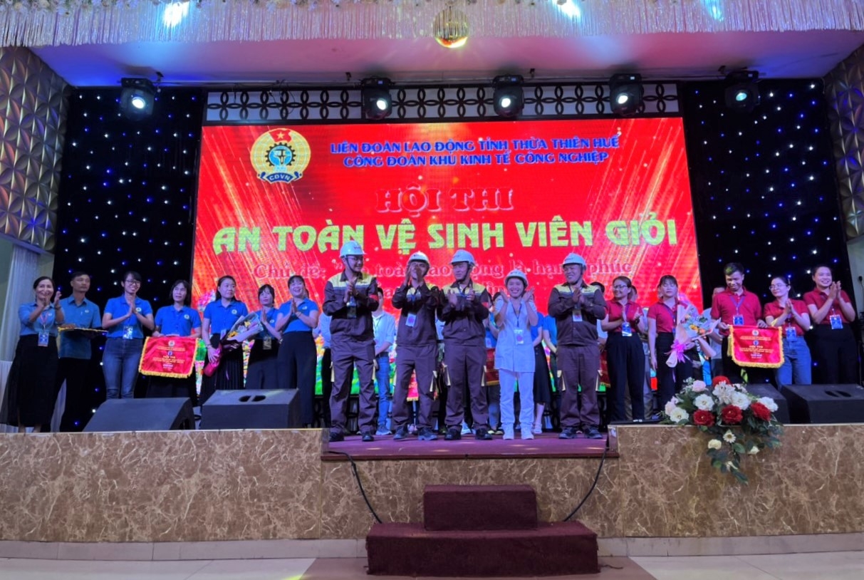 Thừa Thiên Huế: Sôi động Hội thi “An toàn vệ sinh viên giỏi” Thừa Thiên Huế: Sôi động Hội thi “An toàn vệ sinh viên giỏi”