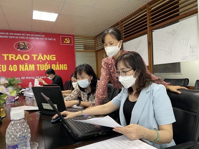 Bảo hiểm xã hội bắt buộc: Một số gợi ý chính sách để giảm tình trạng trốn đóng BHXH bắt buộc: Một số gợi ý chính sách để giảm tình trạng trốn đóng