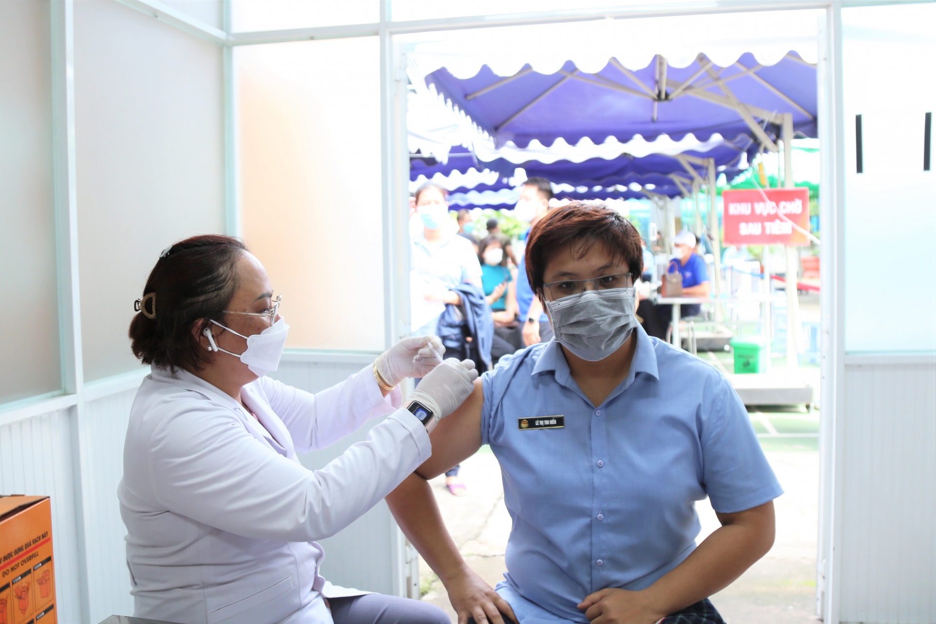Tân Cảng Sài Gòn tổ chức tiêm vắc xin phòng Covid-19 cho NLĐ Tân Cảng Sài Gòn tổ chức tiêm vắc xin phòng Covid-19 cho NLĐ