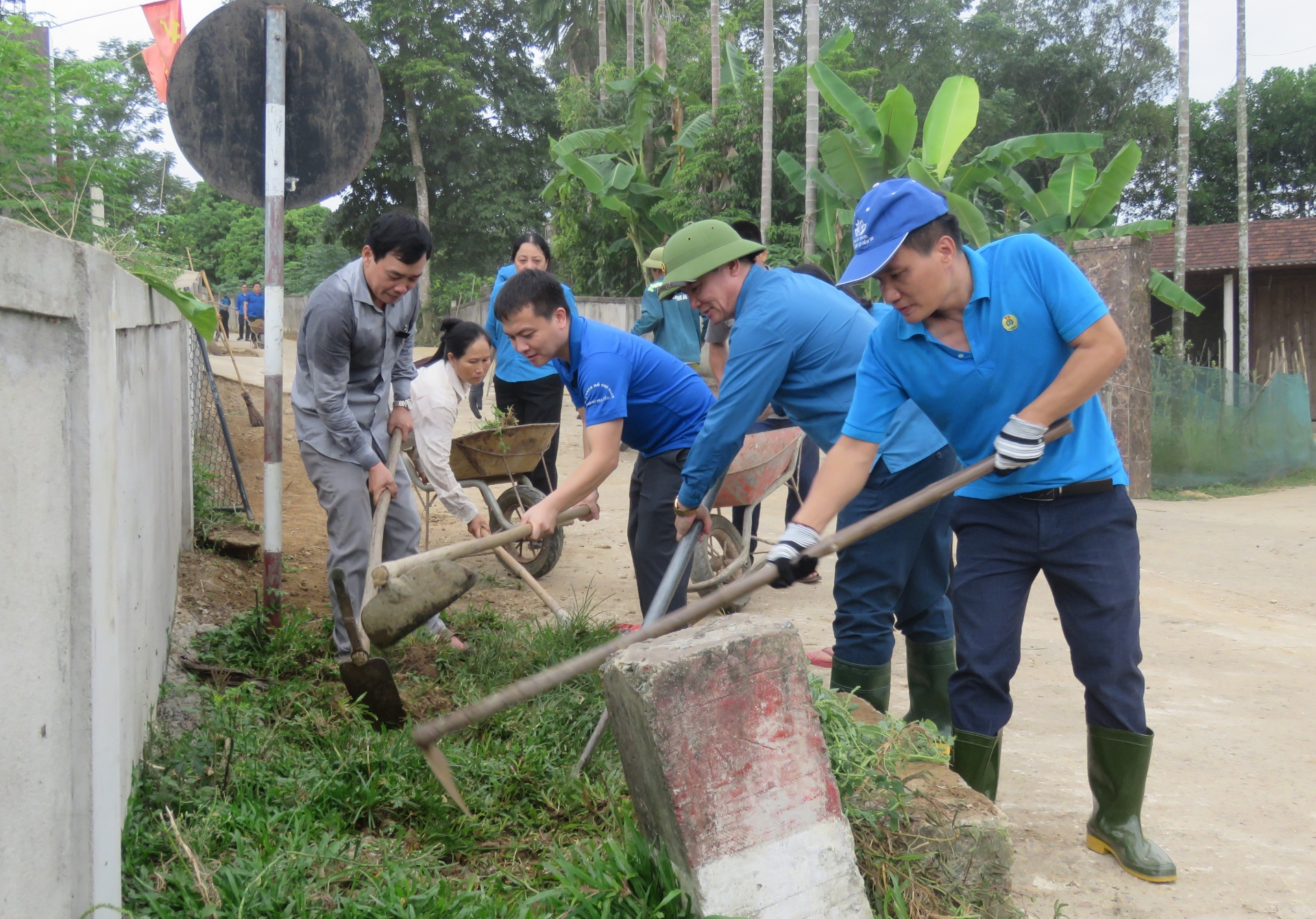 Ngày thứ Bảy ý nghĩa của LĐLĐ và Thanh tra tỉnh Hà Tĩnh