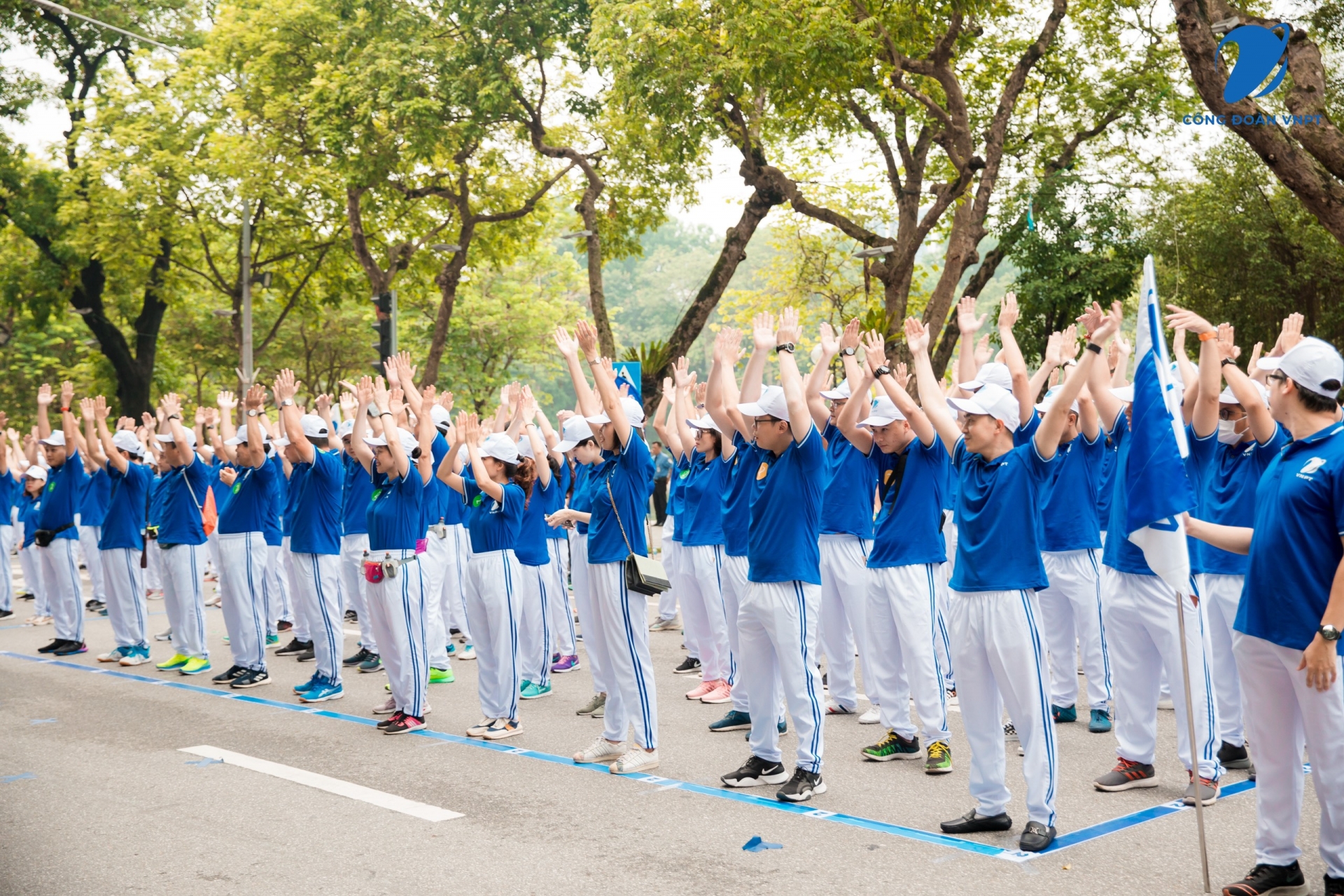 Lan tỏa tinh thần “Khỏe – Để gia đình hạnh phúc và xây dựng VNPT phát triển Lan tỏa tinh thần “Khỏe – Để gia đình hạnh phúc và xây dựng VNPT phát triển