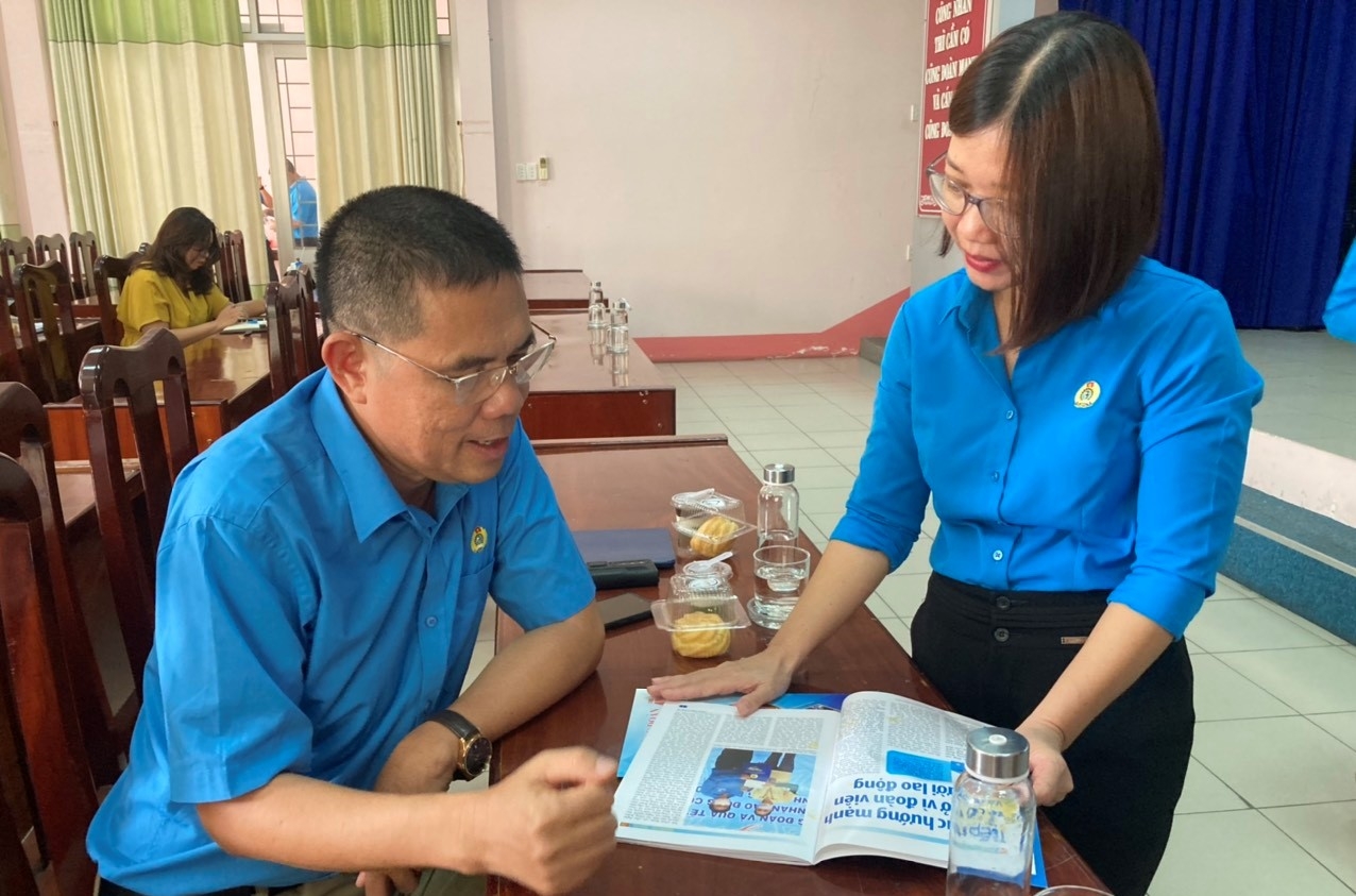 Long An:  Tập huấn nghiệp vụ báo chí, truyền thông cho hơn 60 cán bộ Công đoàn