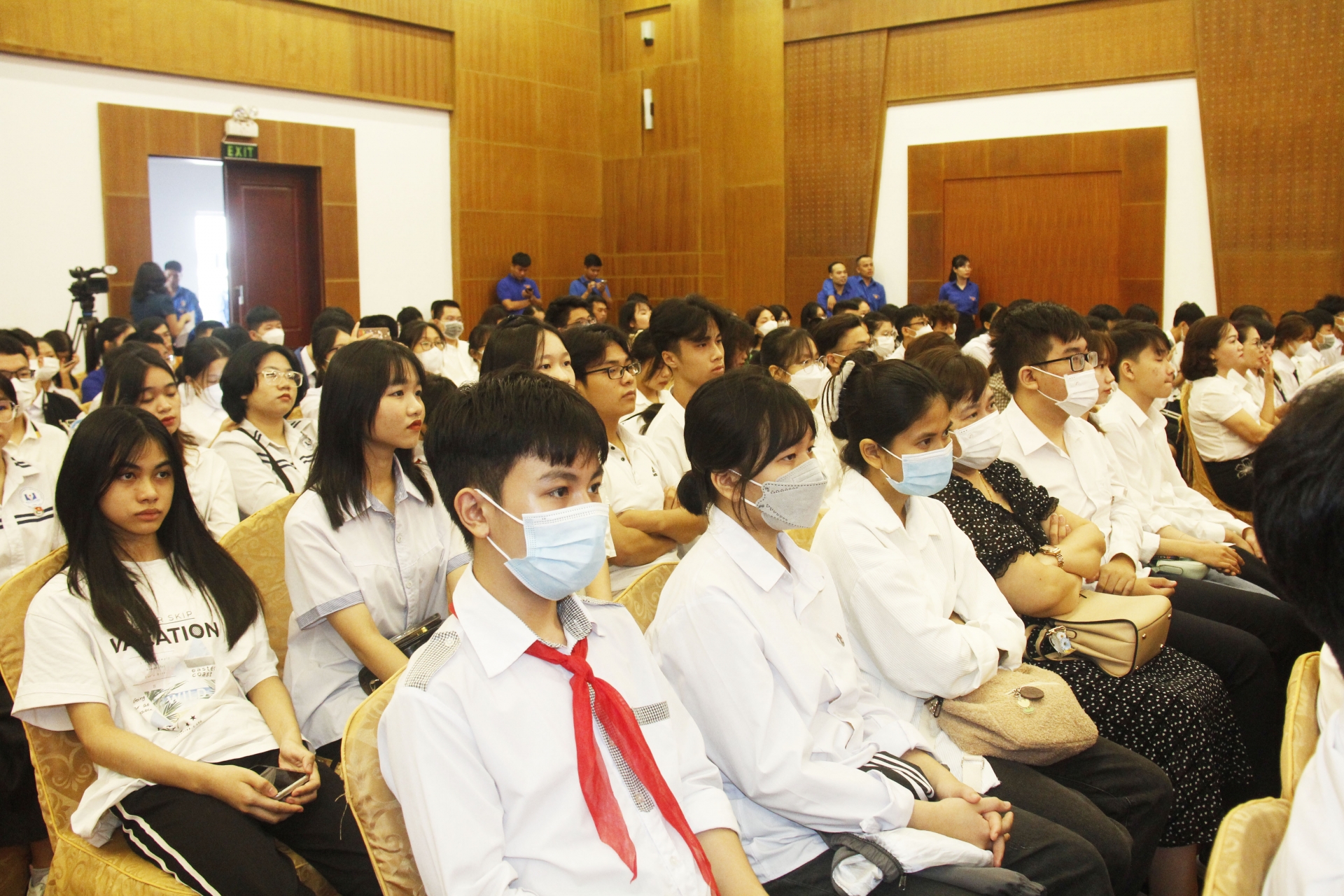 Công đoàn TKV tuyên dương con CNVCLĐ đạt thành tích cao trong học tập Công đoàn TKV tuyên dương con CNVCLĐ đạt thành tích cao trong học tập