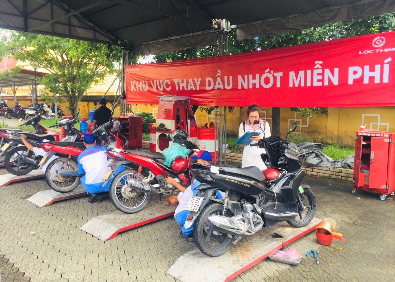 Hơn 100 đoàn viên, NLĐ được tập huấn kiến thức và kỹ năng lái xe an toàn Hơn 100 đoàn viên, NLĐ được tập huấn kiến thức và kỹ năng lái xe an toàn