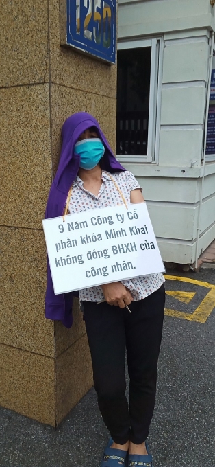 Công nhân Công ty Khoá Minh Khai “xuống đường” đòi quyền lợi BHXH