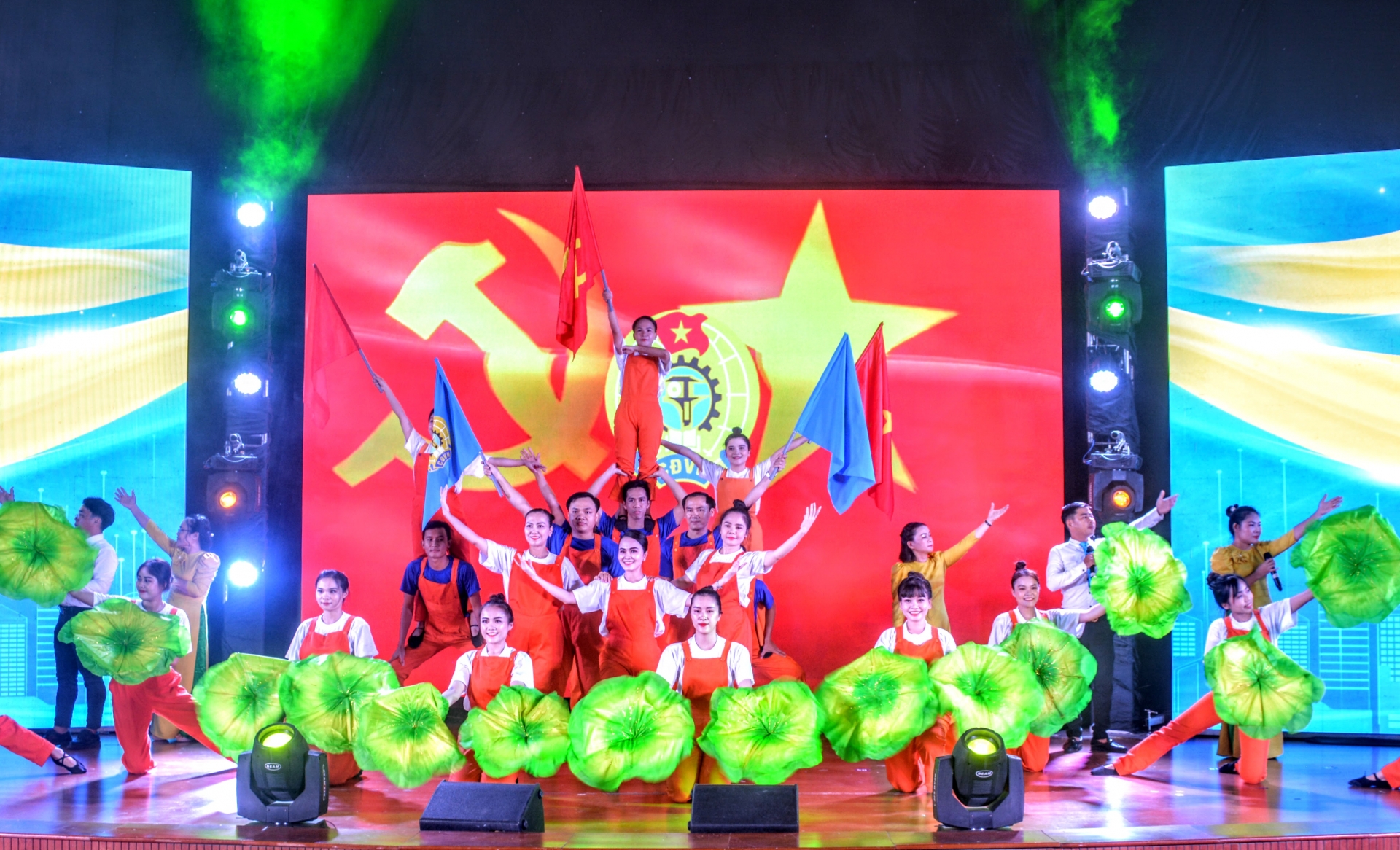 Xúc động, ấn tượng Liên hoan nghệ thuật quần chúng CNVCLĐ TP Đà Nẵng Xúc động, ấn tượng Liên hoan nghệ thuật quần chúng CNVCLĐ TP Đà Nẵng