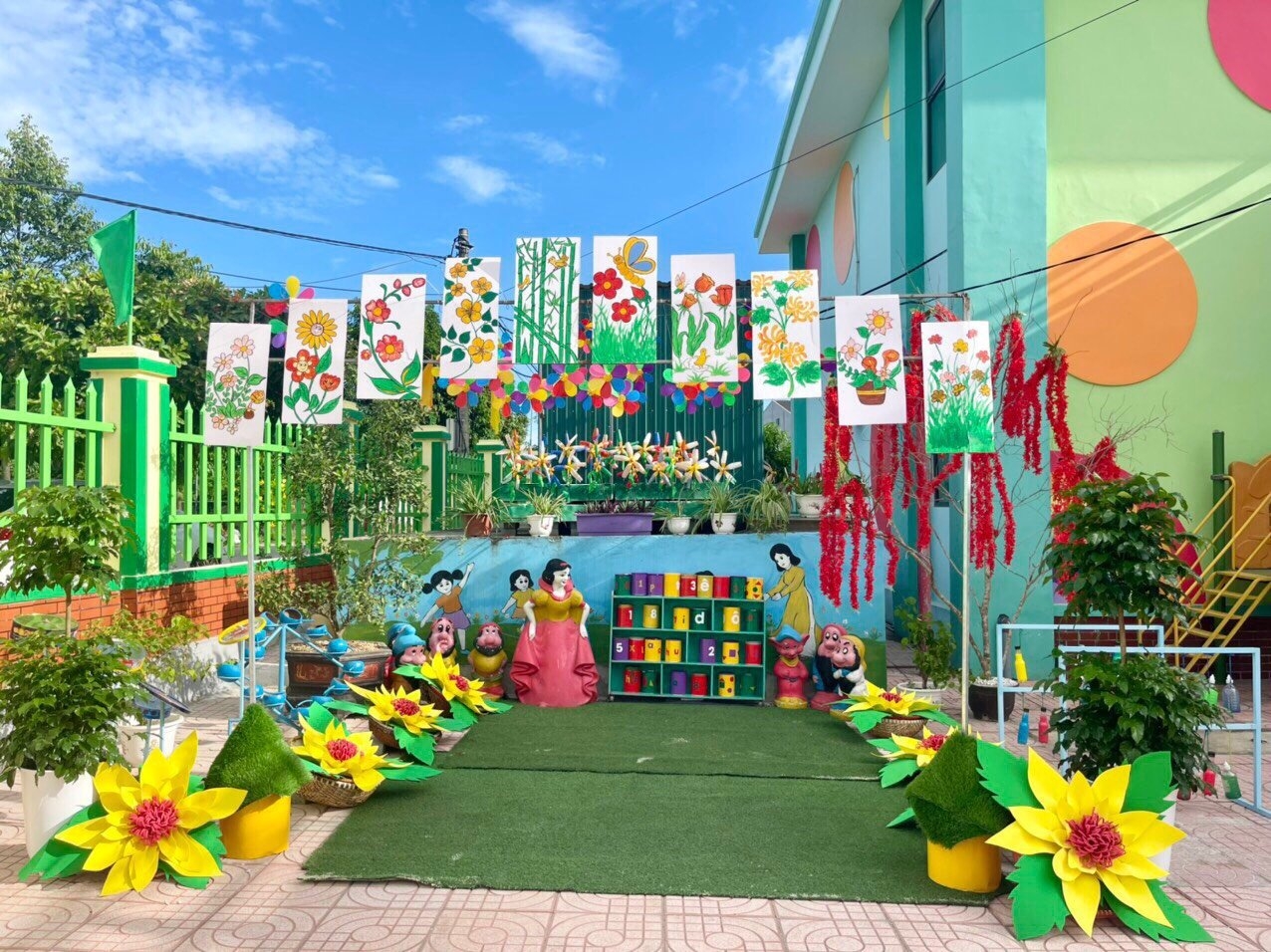 Công đoàn phối hợp với chuyên môn chuẩn bị chu đáo cho năm học mới