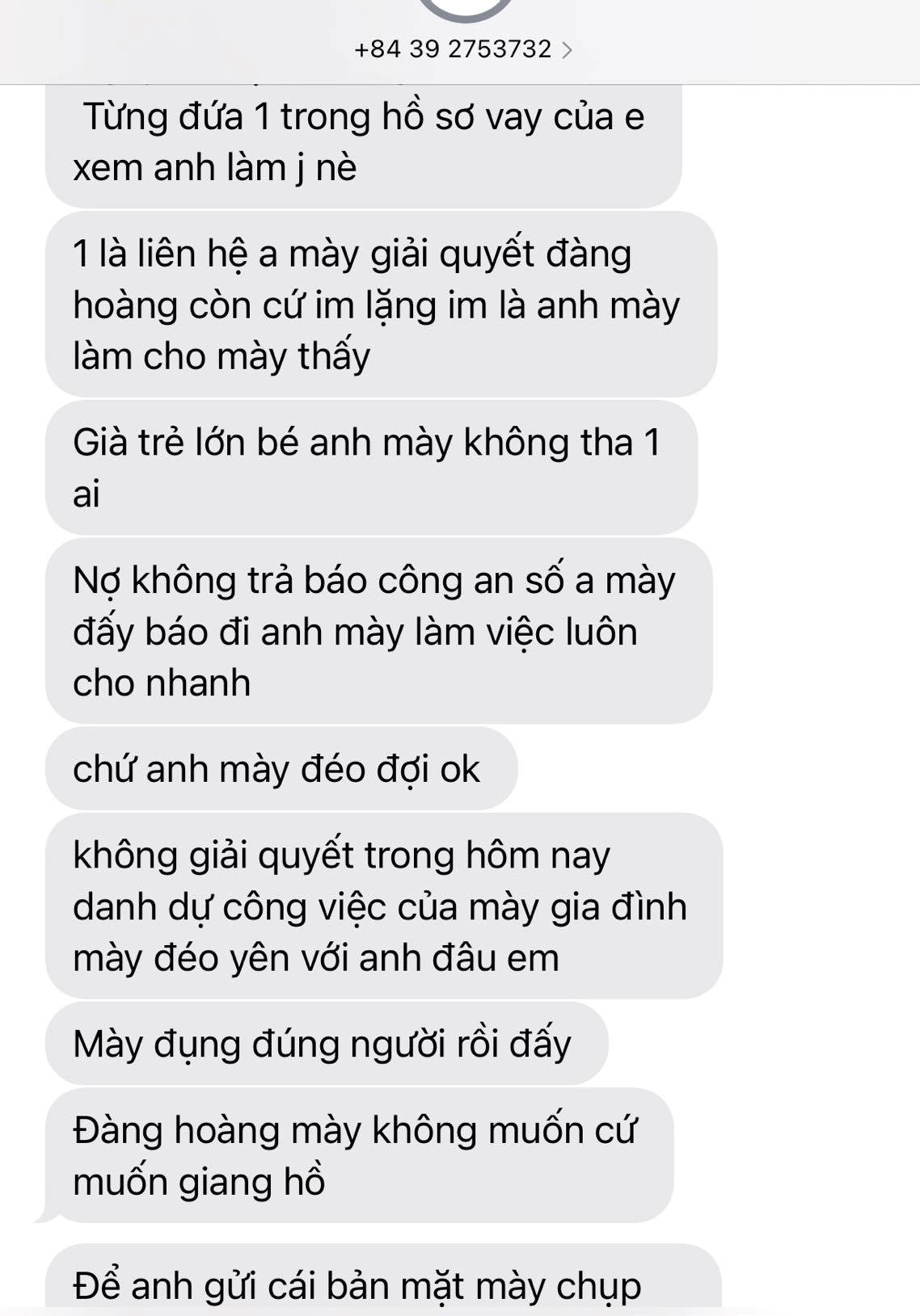 Cán bộ công đoàn liên tục bi nhắn tin đe dọa để đòi nợ Cán bộ công đoàn liên tục bi nhắn tin đe dọa để đòi nợ