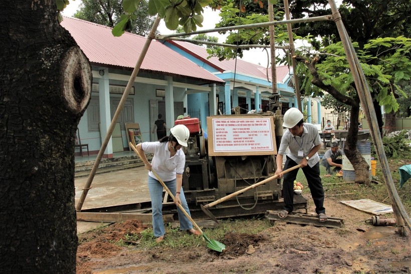 Công đoàn giáo dục Đắk Lắk: hơn 2,3 tỷ đồng chăm lo cho thầy – trò vùng khó khăn Công đoàn giáo dục Đắk Lắk: hơn 2,3 tỷ đồng chăm lo cho thầy – trò vùng khó khăn