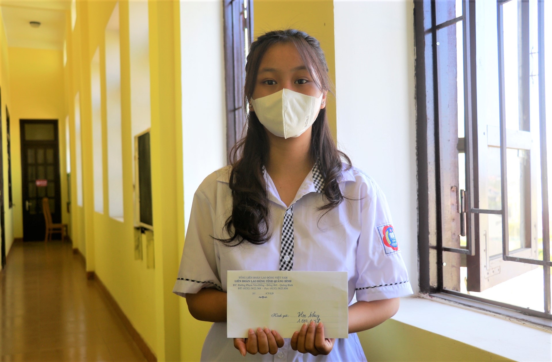 LĐLĐ tỉnh Quảng Bình trao 93 suất học bổng cho con CNLĐ có hoàn cảnh khó khăn LĐLĐ tỉnh Quảng Bình trao 93 suất học bổng cho con CNLĐ có hoàn cảnh khó khăn