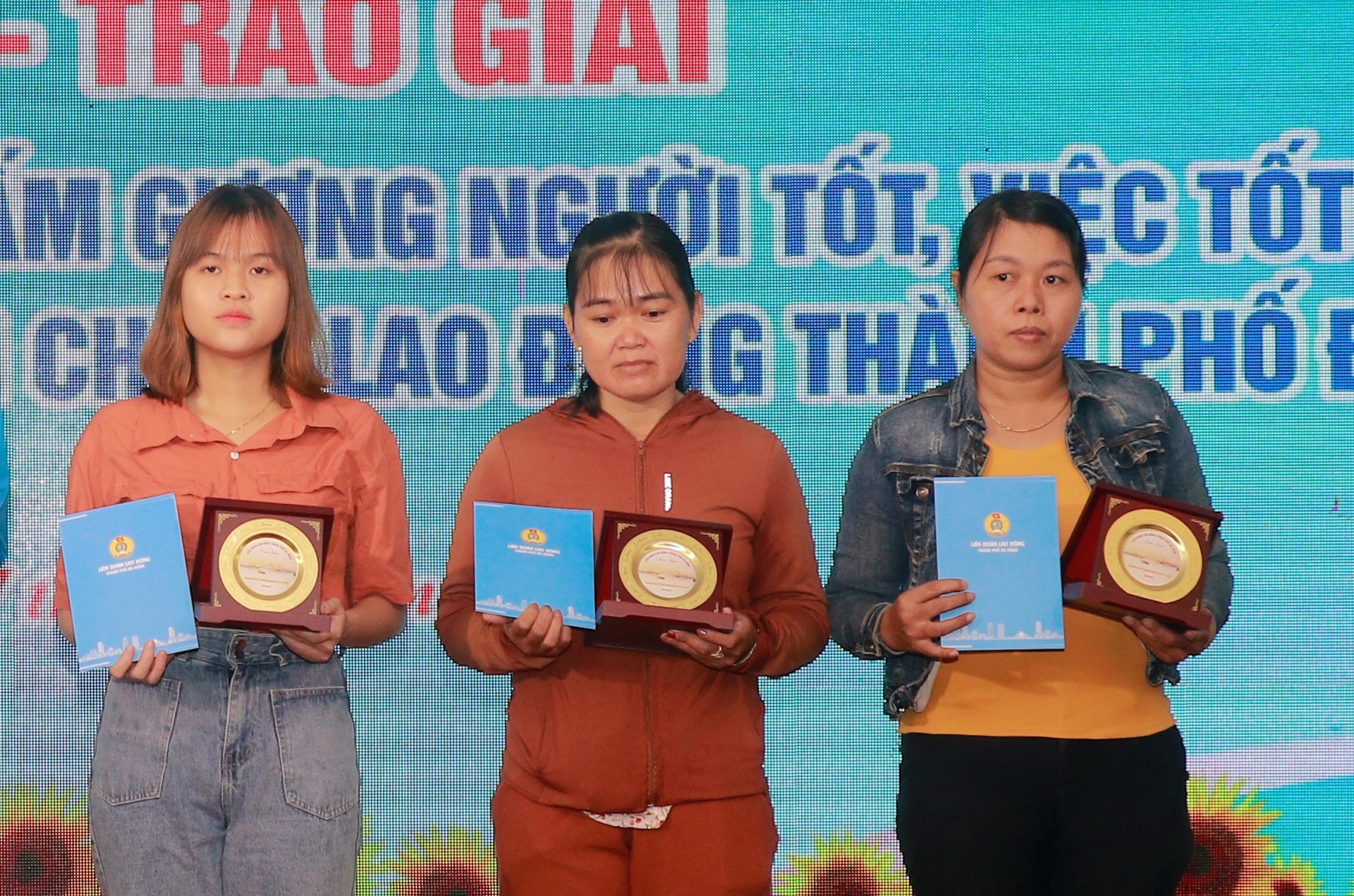 Cuộc thi viết về phong trào CNVCLĐ TP. Đà Nẵng: Để lại nhiều ấn tượng tốt đẹp Cuộc thi viết về phong trào CNVCLĐ TP. Đà Nẵng: Để lại nhiều ấn tượng tốt đẹp