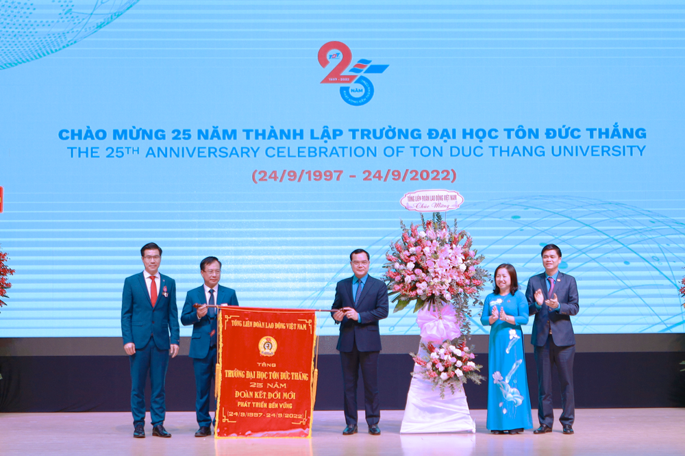 Trường Đại học Tôn Đức Thắng: Hành trình đến top 60 đại học tốt nhất châu Á