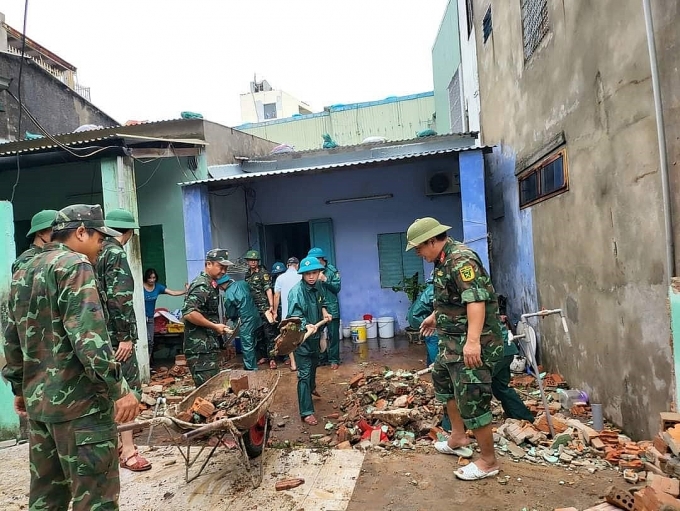 Huyện đảo Lý Sơn có hàng trăm nhà bị tốc mái do bão số 4 Noru, nhiều tàu cá bị chìm Huyện đảo Lý Sơn có hàng trăm nhà bị tốc mái do bão số 4 Noru, nhiều tàu cá bị chìm