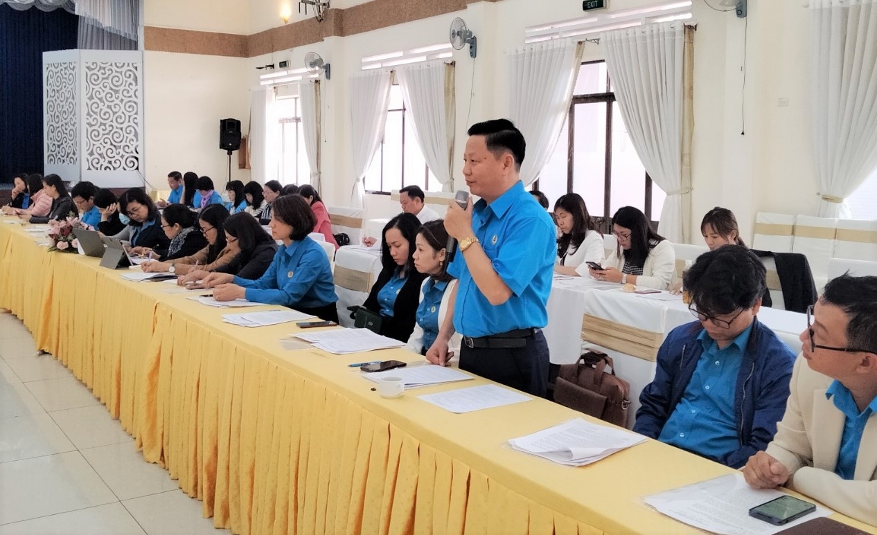 Chia sẻ nhiều thông tin, kinh nghiệm và kiến nghị về chính sách hỗ trợ con công nhân