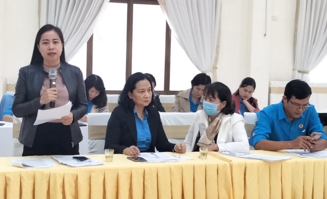 Chia sẻ nhiều thông tin, kinh nghiệm và kiến nghị về chính sách hỗ trợ con công nhân