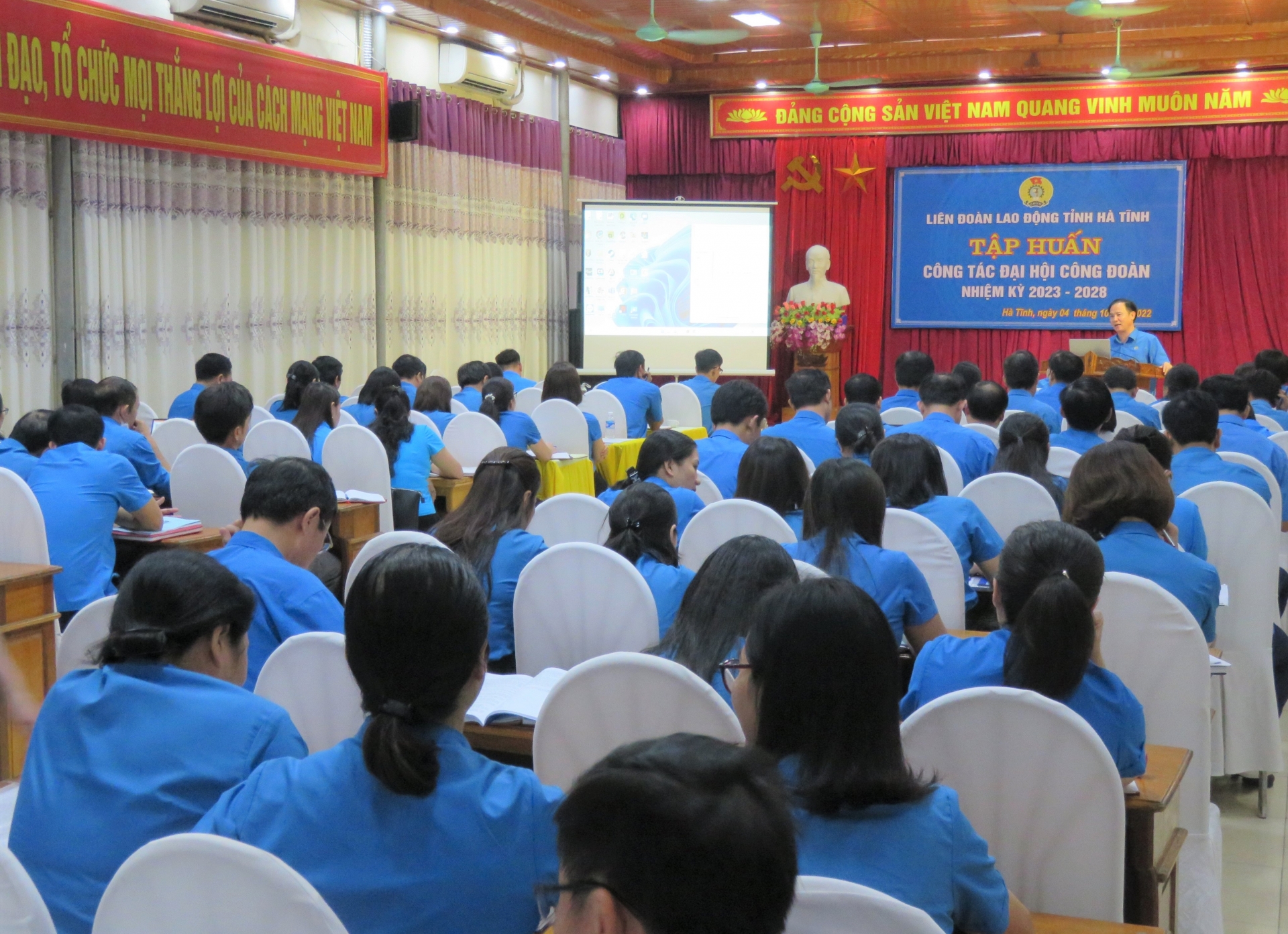 LĐLĐ Hà Tĩnh: Tập huấn công tác đại hội công đoàn các cấp nhiệm kỳ 2023 - 2028