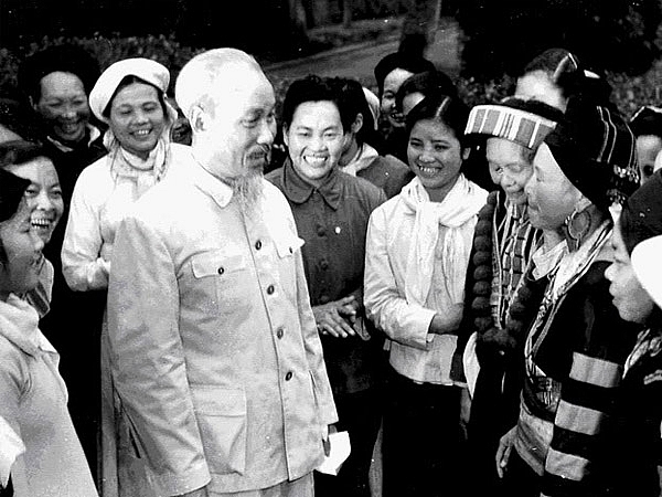 Bệnh xa dân và những con số biết nói