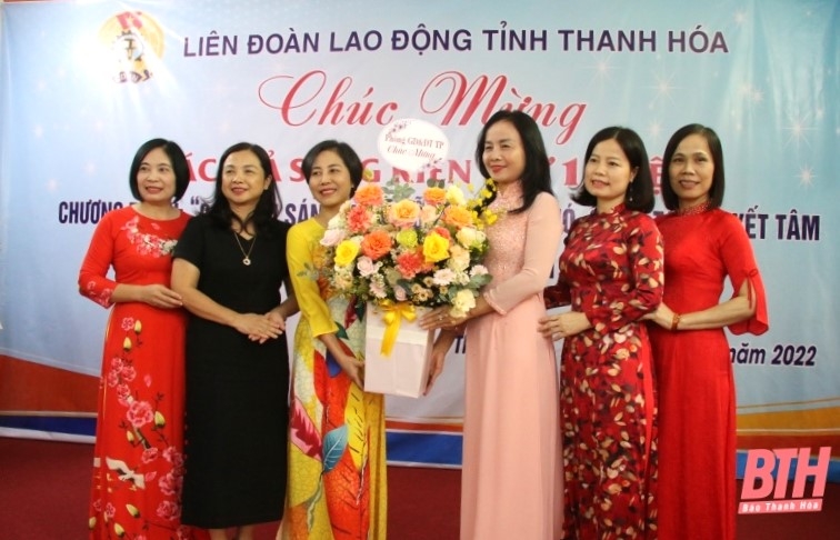 Tổng LĐLĐ Việt Nam khen thưởng đoàn viên đạt mốc 1 triệu sáng kiến tại Thanh Hóa