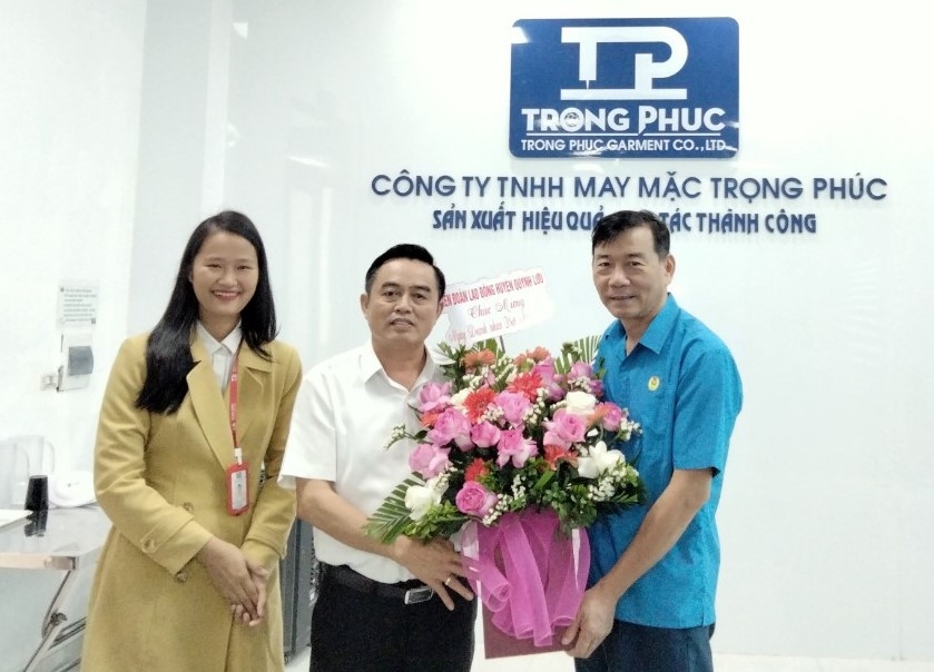Công đoàn Nghệ An chúc mừng các doanh nghiệp nhân Ngày Doanh nhân Việt Nam