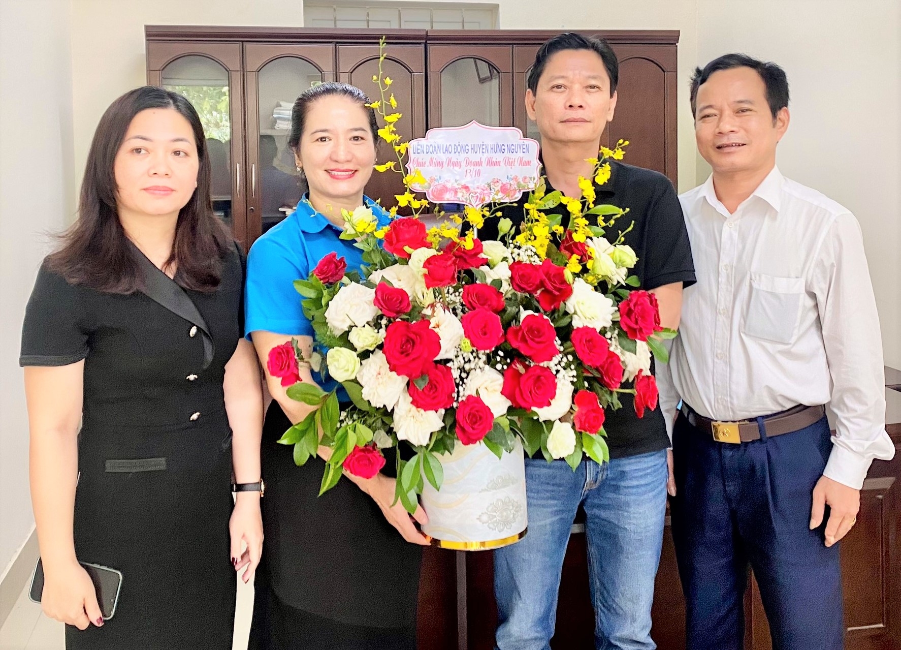 Công đoàn Nghệ An chúc mừng các doanh nghiệp nhân Ngày Doanh nhân Việt Nam