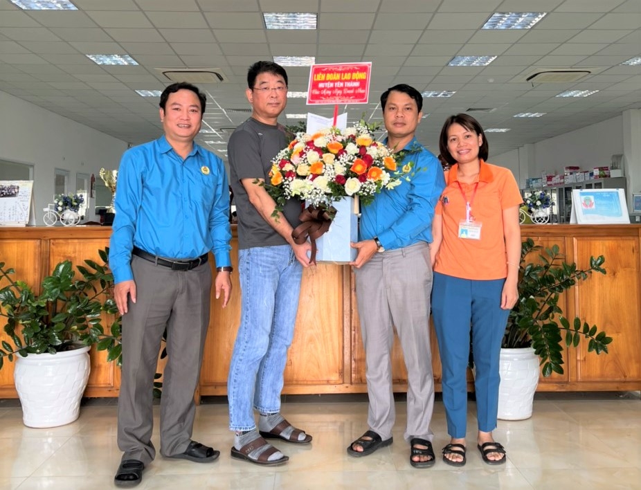 Công đoàn Nghệ An chúc mừng các doanh nghiệp nhân Ngày Doanh nhân Việt Nam
