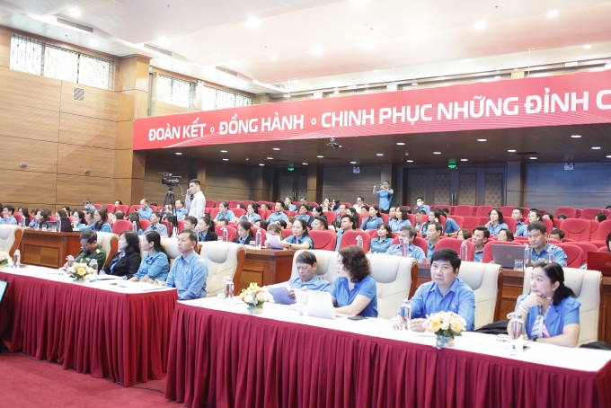 Tập huấn cho cán bộ làm công tác tuyên truyền