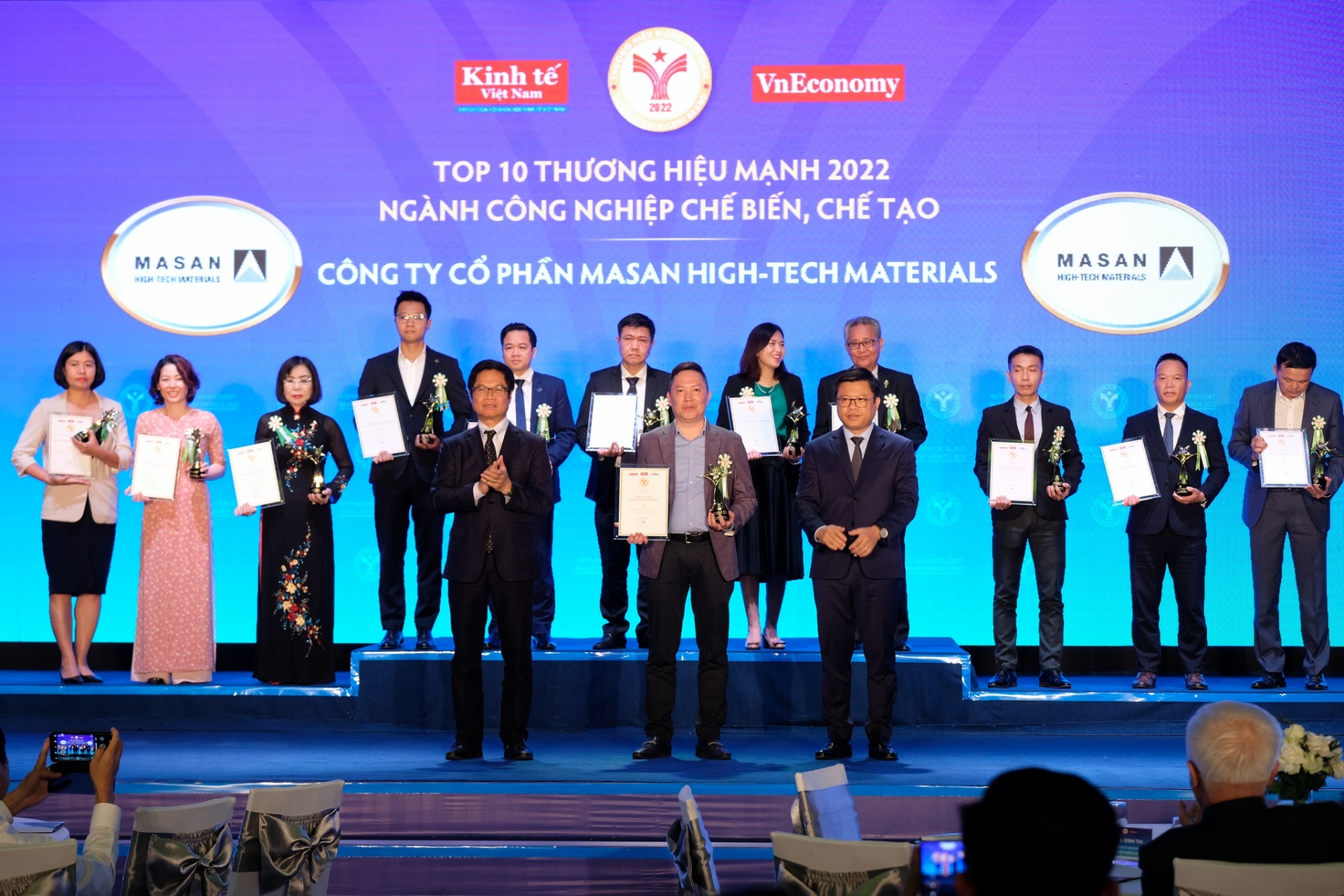 Masan High-Tech Materials được vinh danh tại Top 10 Thương hiệu Mạnh 2022, nhóm ngành Công nghiệp chế biến, chế tạo. Masan High-Tech Materials được vinh danh tại Top 10 Thương hiệu Mạnh 2022, nhóm ngành Công nghiệp chế biến, chế tạo.