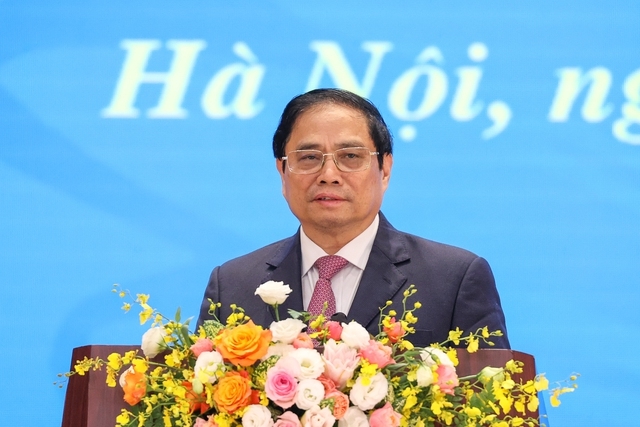 Quan tâm đến công tác phụ nữ thời kỳ công nghiệp hóa, hiện đại hóa đất nước