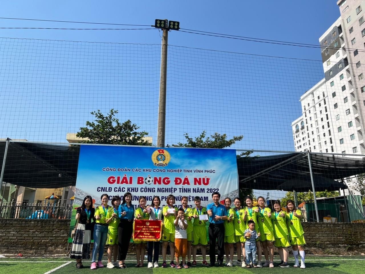 Trao giải bóng đá nữ công nhân các Khu công nghiệp tỉnh Vĩnh Phúc Trao giải bóng đá nữ công nhân các Khu công nghiệp tỉnh Vĩnh Phúc