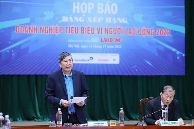 Vinh danh doanh nghiệp tiêu biểu vì người lao động Vinh danh doanh nghiệp tiêu biểu vì người lao động