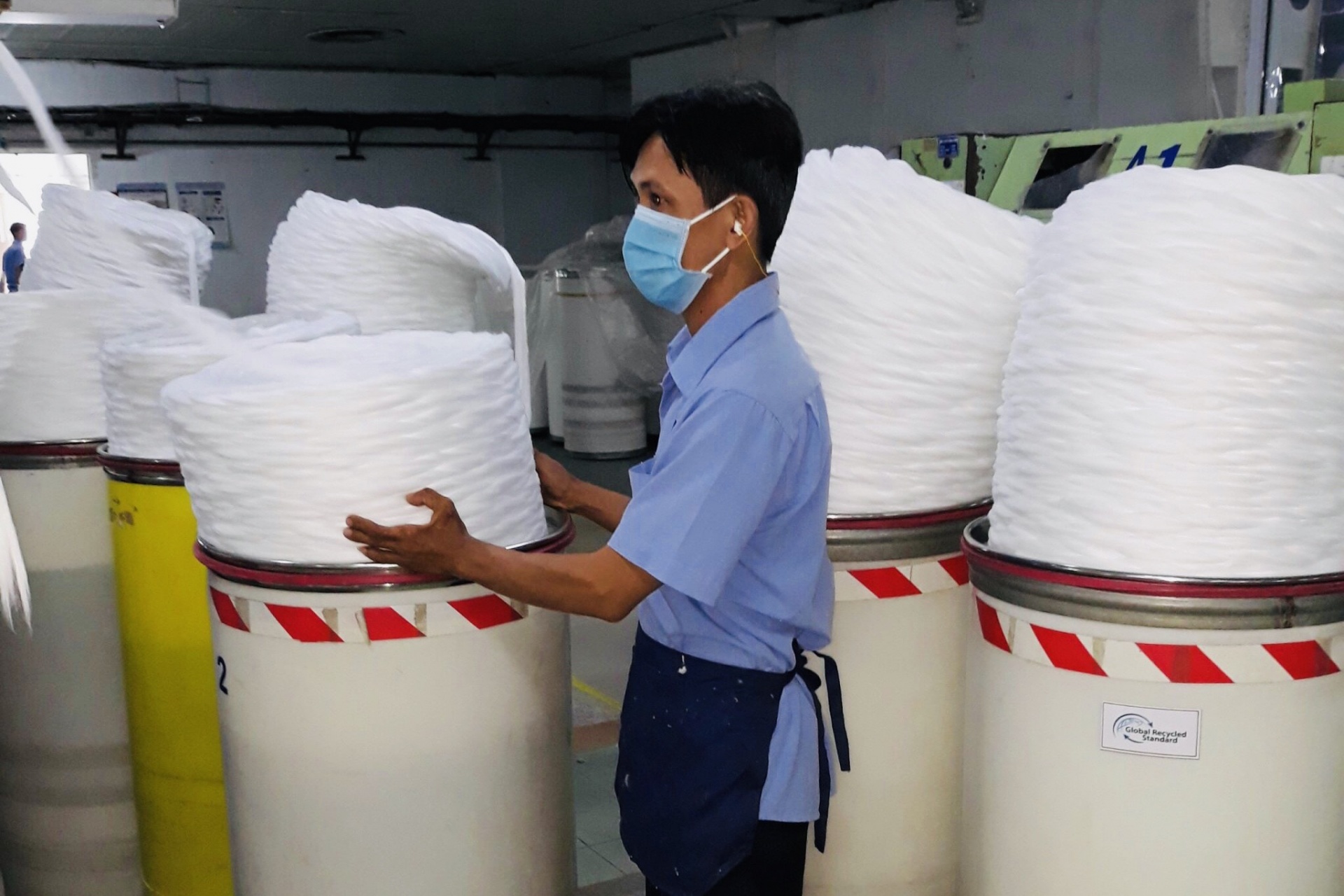 Công đoàn và đồng nghiệp đồng hành cùng công nhân bị tai nạn lao động Công đoàn và đồng nghiệp đồng hành cùng công nhân bị tai nạn lao động